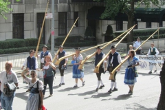 Parade 1